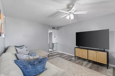 210 Pelham Road #UNIT 220A, Fort Walton Beach, FL 32547 - Photo 7