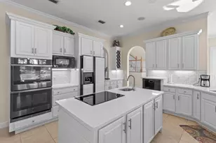 8127 N Lagoon Dr, Panama City Beach, FL 32408 - Photo 17