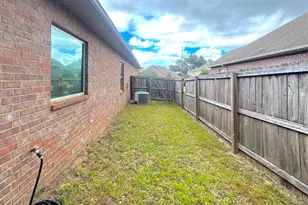 223 Paradise Palm Cir, Crestview, FL 32536 - Photo 33