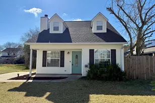 3131 Birdseye Cir, Gulf Breeze, FL 32563 - Photo 1