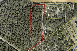 126 Danny Dr, Defuniak Springs, FL 32433 - Photo 1
