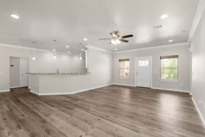 6437 Amanda Court, Crestview, FL 32536 - Photo 9