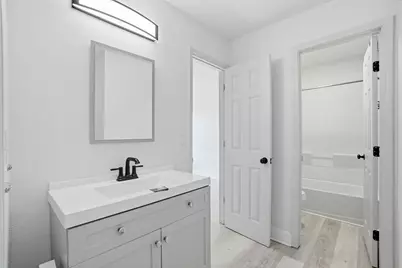1636 E 1st Avenue, Crestview, FL 32539 - Photo 33