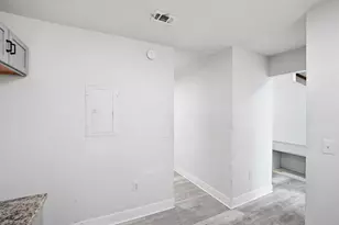 1636 E 1st Ave, Crestview, FL 32539 - Photo 19