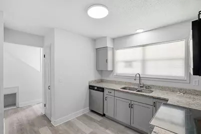 1636 E 1st Avenue, Crestview, FL 32539 - Photo 17
