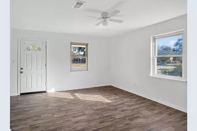 1101 W Jordan Street, Pensacola, FL 32501 - Photo 3