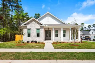 401 Sorrel Wy, Niceville, FL 32578 - Photo 1