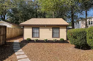 909 A Mapoles St, Crestview, FL 32536 - Photo 1