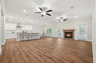 423 Marquette St, Valparaiso, FL 32580 - Photo 3