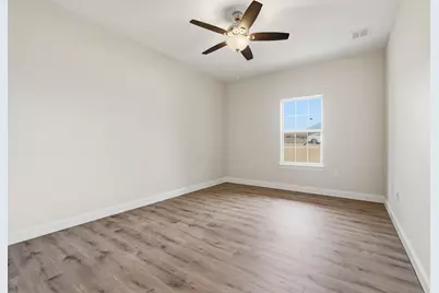 423 Marquette Street, Valparaiso, FL 32580 - Photo 7