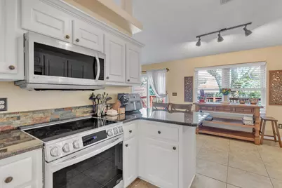 7734 Ramona Drive, Navarre, FL 32566 - Photo 9