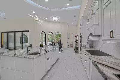 8073 Thoroughbred Road, Pensacola, FL 32526 - Photo 9