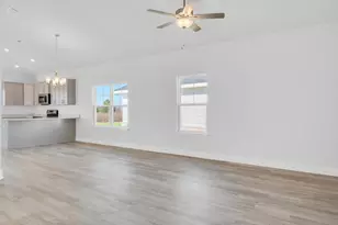 67 Mahogany Dr, Freeport, FL 32439 - Photo 3