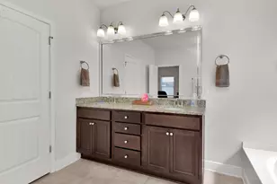 1729 Waterford Sound Blvd, Gulf Breeze, FL 32563 - Photo 19