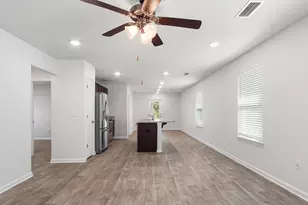 531 Earl Godwin Rd, Freeport, FL 32439 - Photo 5