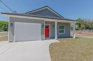 1001 Bremen Ave, Pensacola, FL 32507 - Photo 9