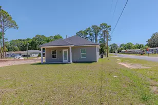 1001 Bremen Ave, Pensacola, FL 32507 - Photo 13
