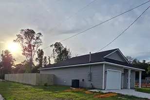 1001 Bremen Ave, Pensacola, FL 32507 - Photo 5