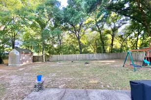 309 Springwood Cir, Crestview, FL 32536 - Photo 39