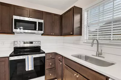 928 Village Lane, Fort Walton Beach, FL 32547 - Photo 9