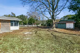 123 SW Robinwood Dr, Fort Walton Beach, FL 32548 - Photo 31