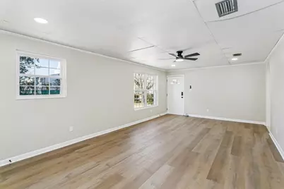 123 SW Robinwood Drive, Fort Walton Beach, FL 32548 - Photo 11