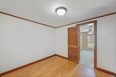 894 E Williams Avenue, Crestview, FL 32539 - Photo 13