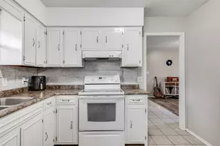 469 Stillwell Blvd, Crestview, FL 32539 - Photo 15