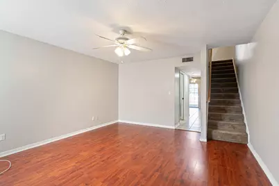 145 4th Avenue #APT C2, Shalimar, FL 32579 - Photo 3
