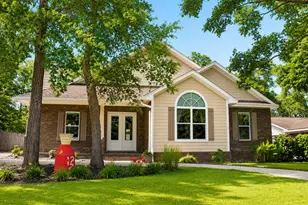 266 Florida Ave, Valparaiso, FL 32580 - Photo 1