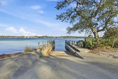 266 Florida Avenue, Valparaiso, FL 32580 - Photo 17