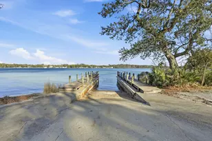 266 Florida Ave, Valparaiso, FL 32580 - Photo 17