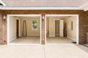 266 Florida Ave, Valparaiso, FL 32580 - Photo 9