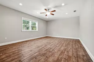 266 Florida Ave, Valparaiso, FL 32580 - Photo 13