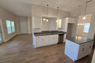 5423 E Brook Dr, Crestview, FL 32539 - Photo 5