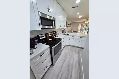 11 NW Poulton Drive #UNIT E, Fort Walton Beach, FL 32548 - Photo 5