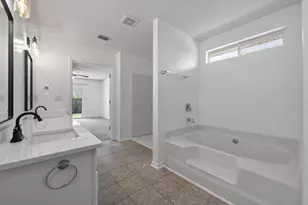 1602 Trent St, Fort Walton Beach, FL 32547 - Photo 3