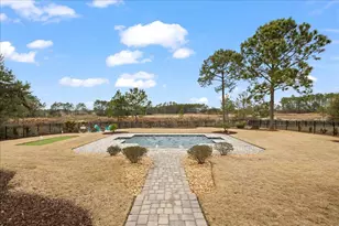 513 W Club House Dr, Freeport, FL 32439 - Photo 11