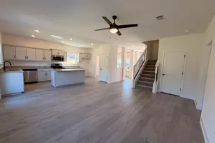 2417 Aleia Ln, Crestview, FL 32536 - Photo 13