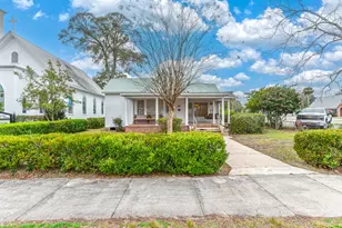 132 Circle Dr, Defuniak Springs, FL 32435 - Photo 1