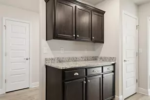 217 Baycliff Dr, Crestview, FL 32536 - Photo 9
