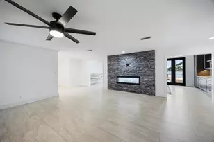 423 Caviar Dr, Fort Walton Beach, FL 32548 - Photo 13