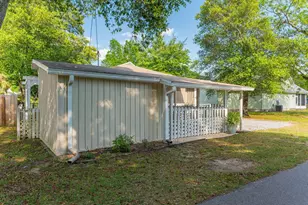 302 Crescent Dr, Defuniak Springs, FL 32435 - Photo 35