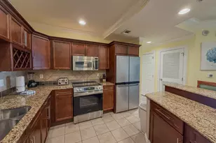 10 Harbor Blvd, Destin, FL 32541 - Photo 11