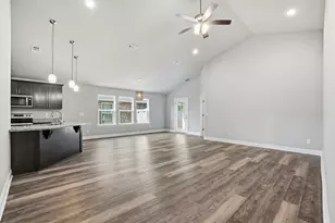 4479 Watkins St, Pace, FL 32571 - Photo 7