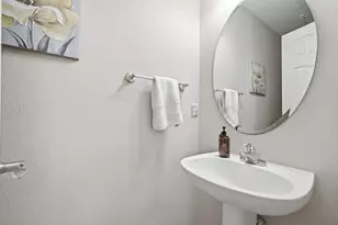 1000 Fay Dr, Mary Esther, FL 32569 - Photo 33