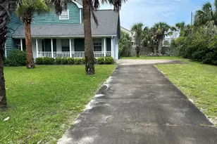 700 Sailfish Dr, Fort Walton Beach, FL 32548 - Photo 3