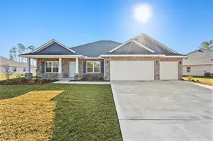 923 Coastal Breeze Dr, Freeport, FL 32439 - Photo 1