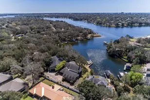 402 Barataria Ln, Fort Walton Beach, FL 32547 - Photo 1