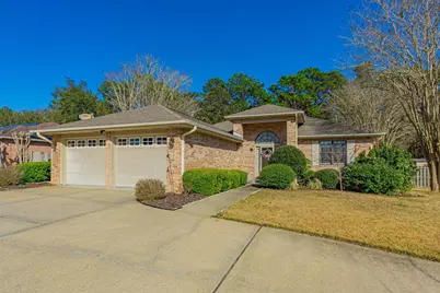 48 Hillcrest Drive, Shalimar, FL 32579 - Photo 1